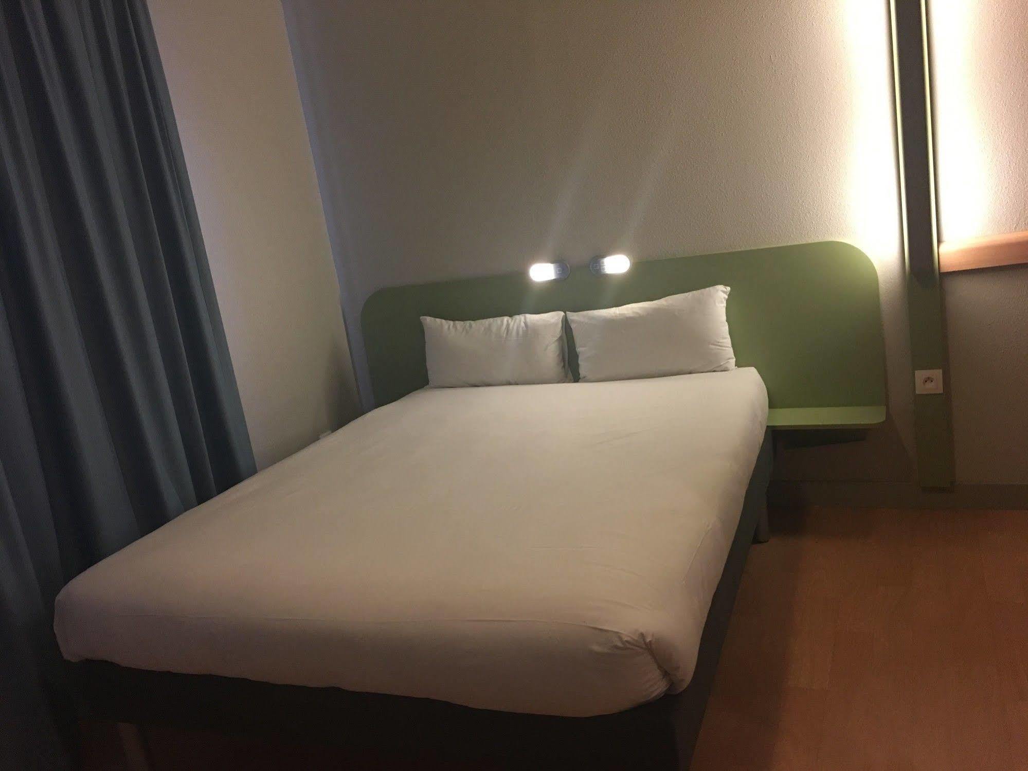 Ibis Budget Bobigny Pantin Exteriör bild